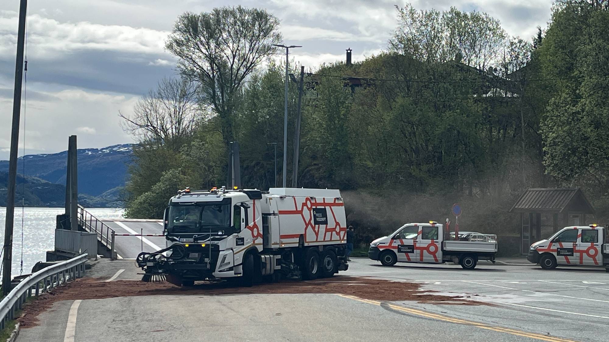 kostebiler på breistein kai som løser opp diesel