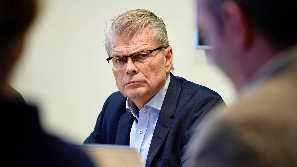 Styreleder vurderer sin stilling