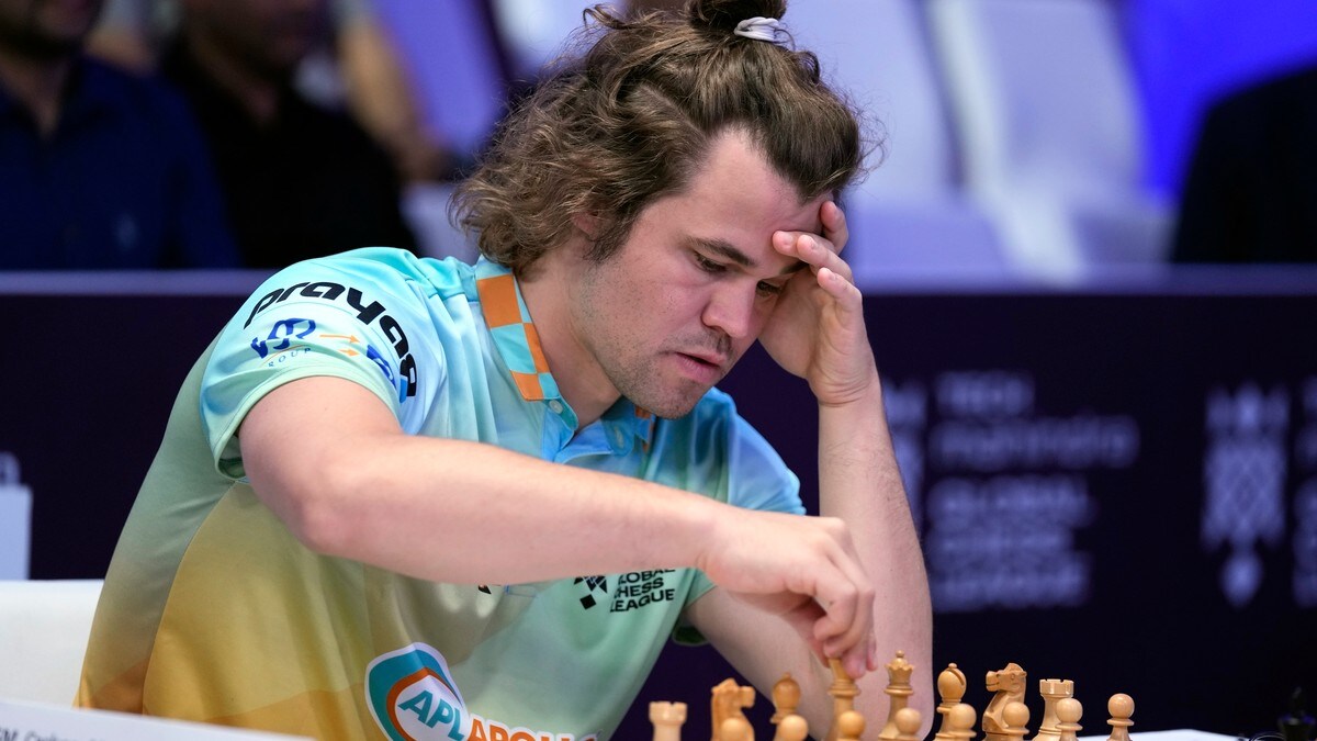 Magnus Carlsen til semifinale i Champions Chess-turnering