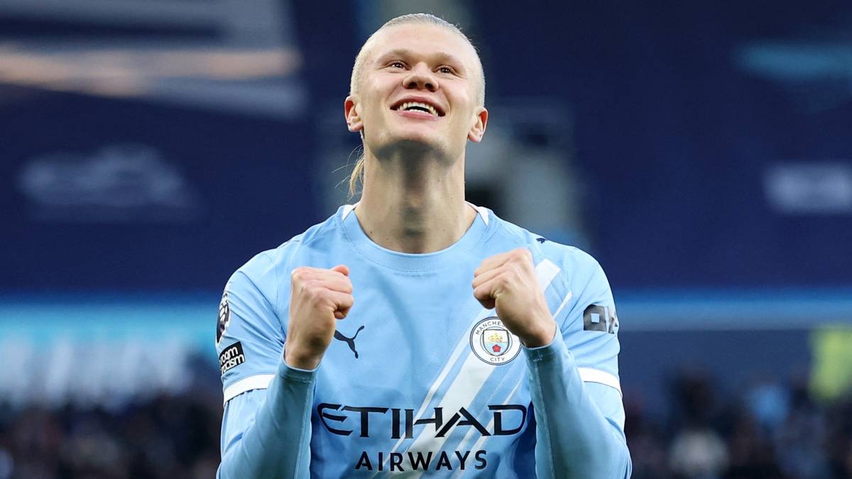 Haaland med gave til Hareides barnebarn: – Veldig stas