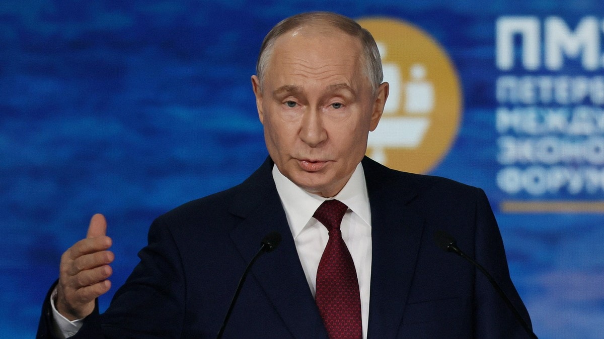 Putin på «Russlands Davos» – advarte om økonomisk underskudd