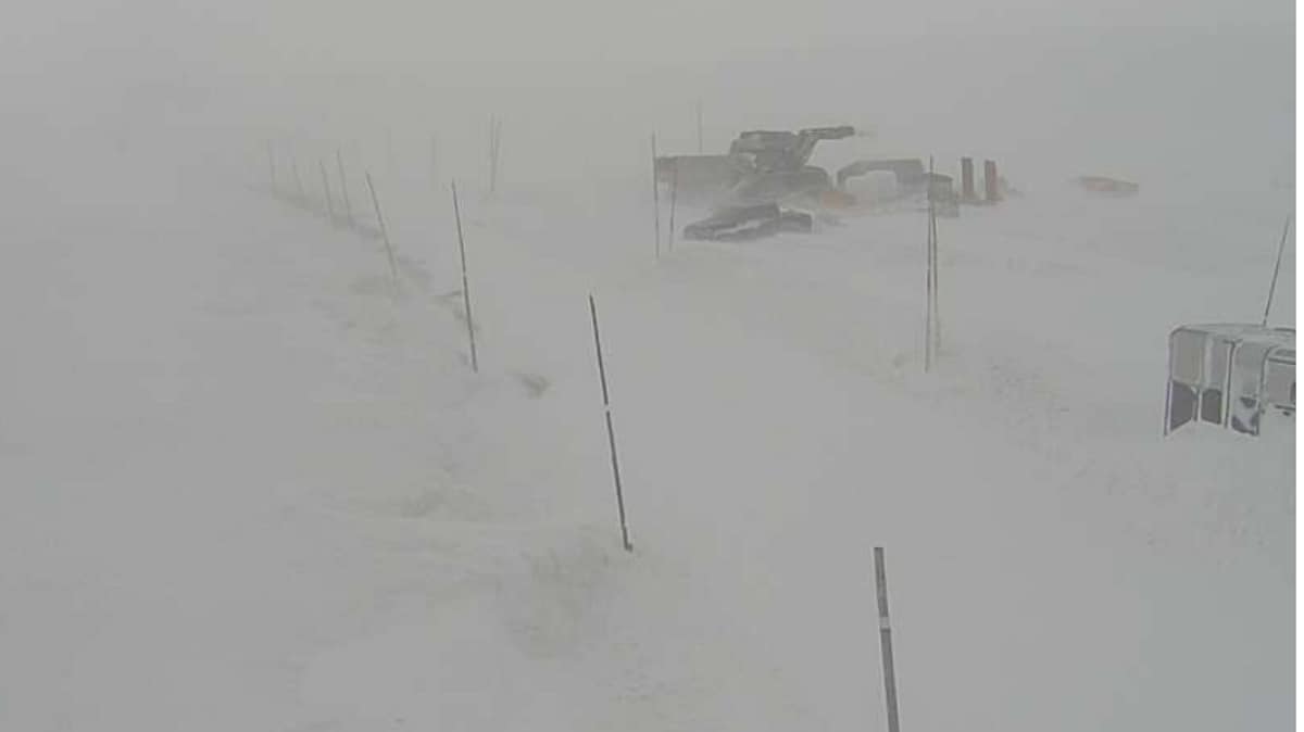 Stormy Weather Causes Road Closures in Norway’s Mountains