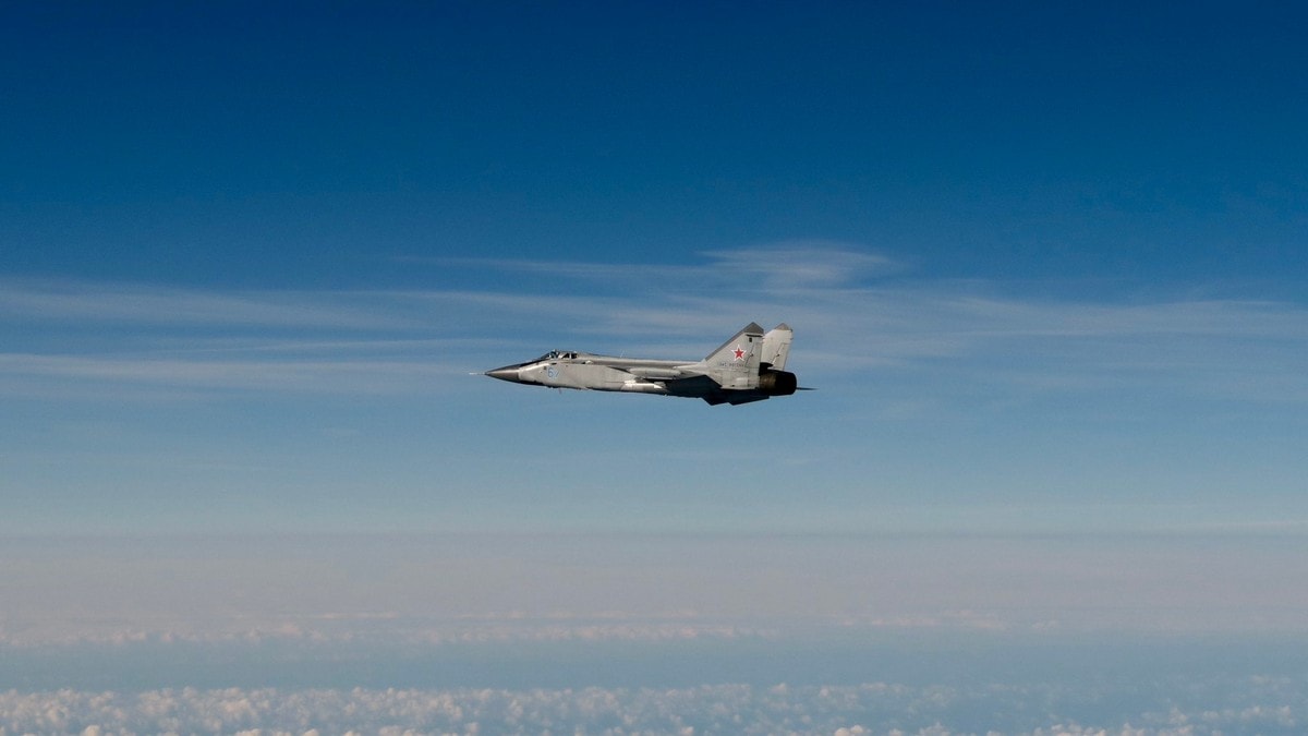 Eide om russiske kampfly over Estland: – En alvorlig og uakseptabel handling