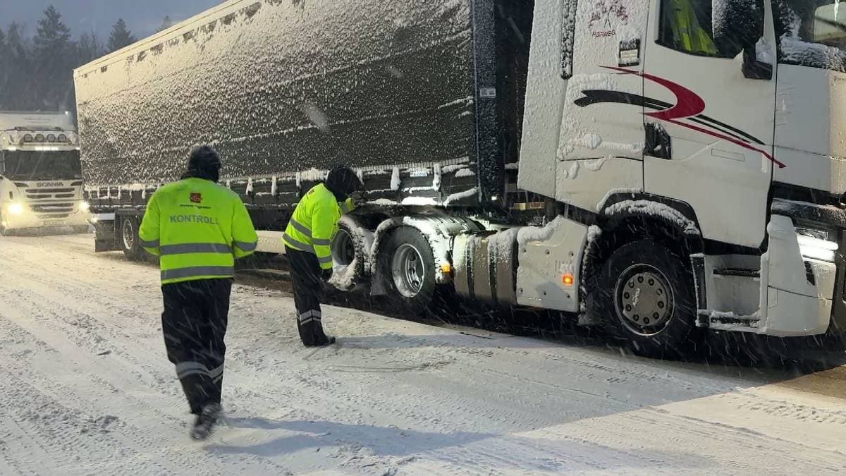 Storkontroll i snøværet