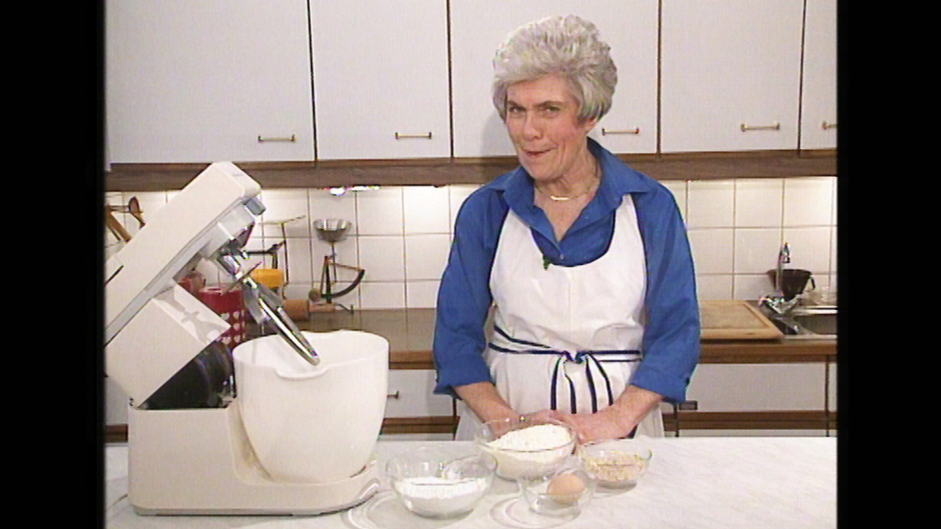 ingrid-espelig-hovig-baker-sandkaker-nrk