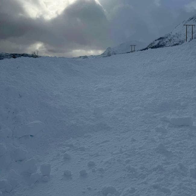 Landslides ⁣across ‌the ⁤road⁤ in Skjervøy