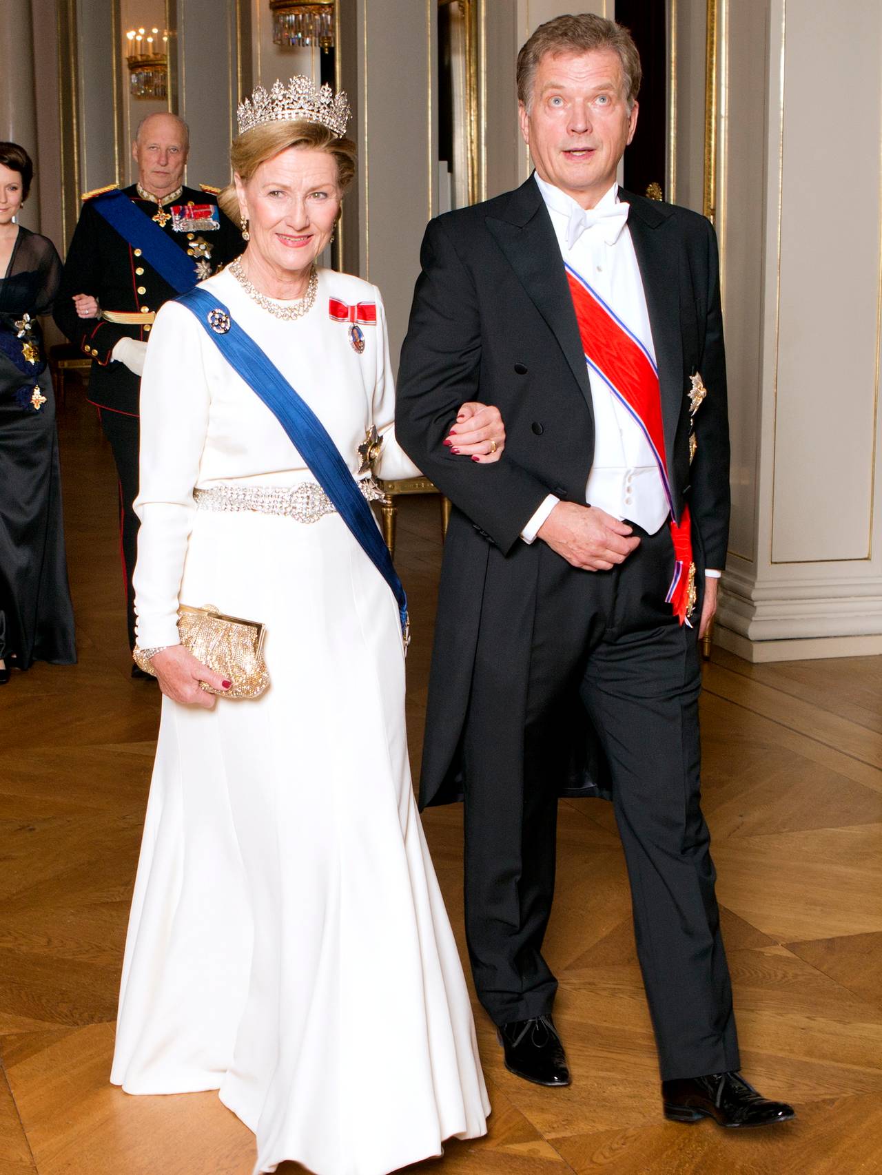 Dronning Sonja hvit kjole