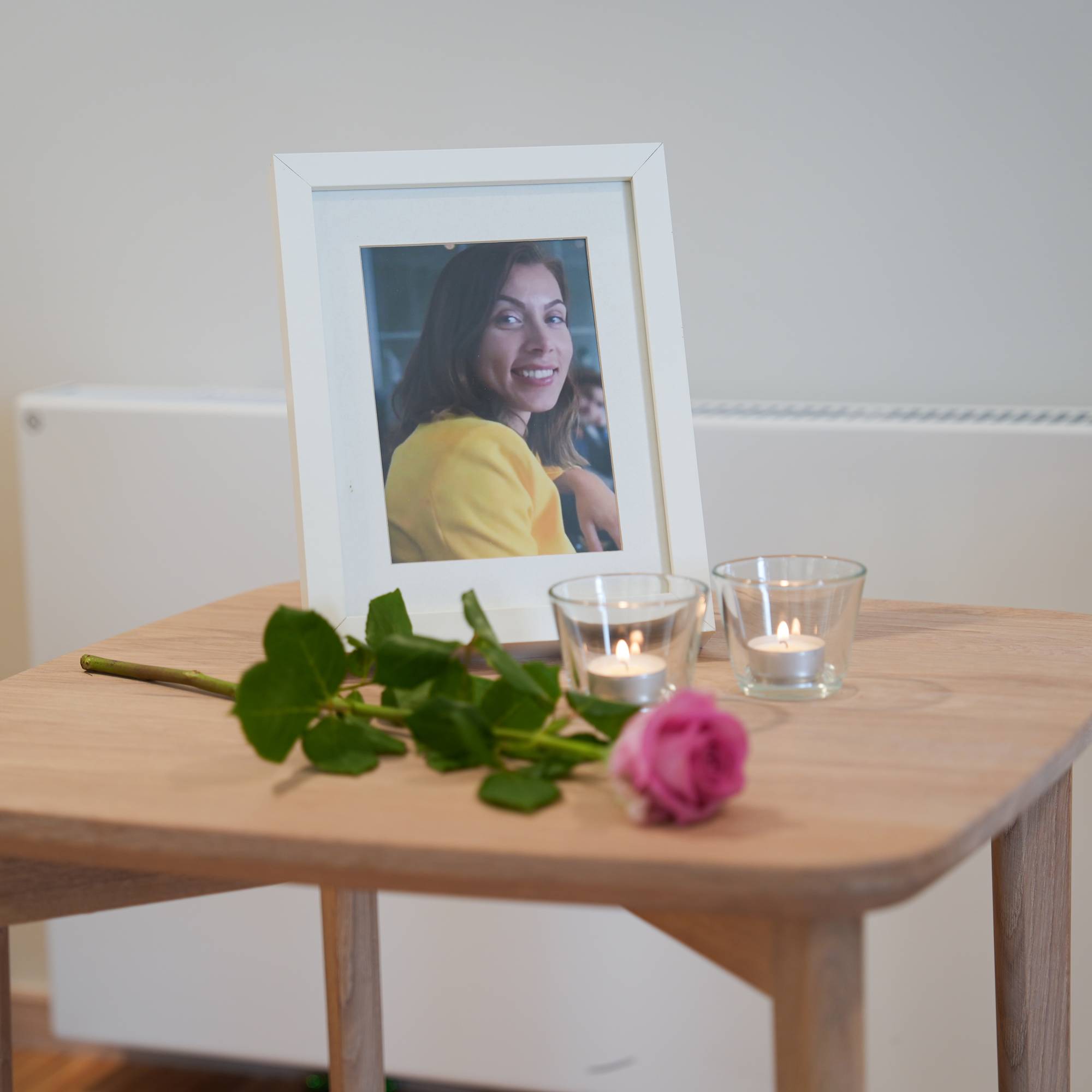 Bilde av Tina Milena Solberg i begravelsen