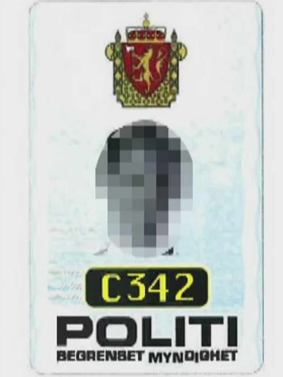 Stor kning I Svindel Opps ker Eldre Kvinner Hjemme Og Utgir Seg For Stor kning I Svindel Opps ker Eldre Kvinner Hjemme Og Utgir Seg For