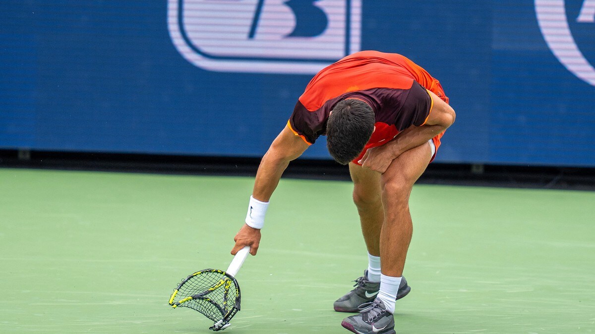 Rasende tennisstjerne ramponerte egen racket: – Verste kampen i mitt liv