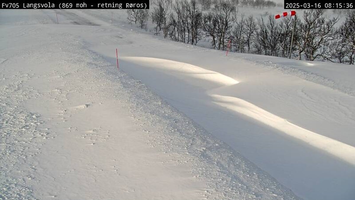 Uvær flere steder: Flere fjelloverganger stengt