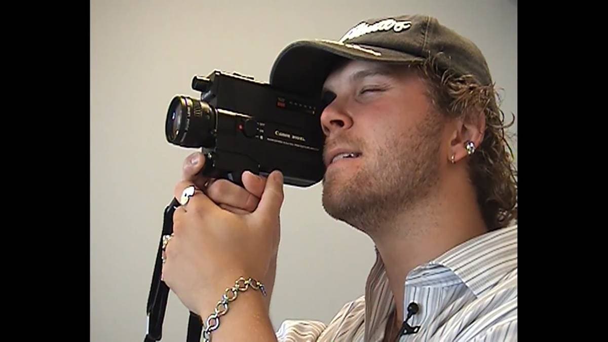 Hjemme­filmen er tilbake: – Skal se «litt fatter'n ut»