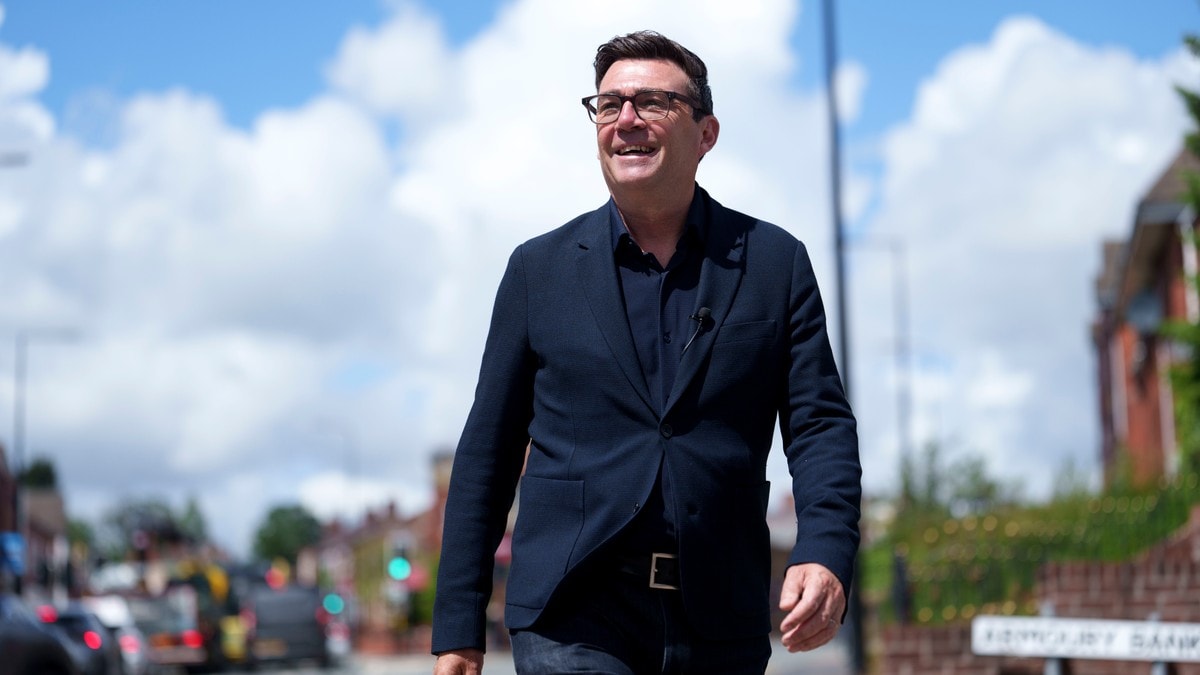 Andy Burnham ønsker å ta over etter Keir Starmer