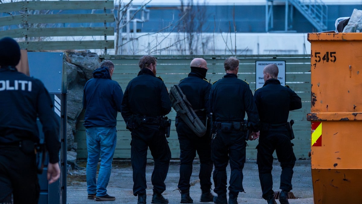 Mann rømte fra politiet – ble luftet i garasjeanlegg der porten sto åpen