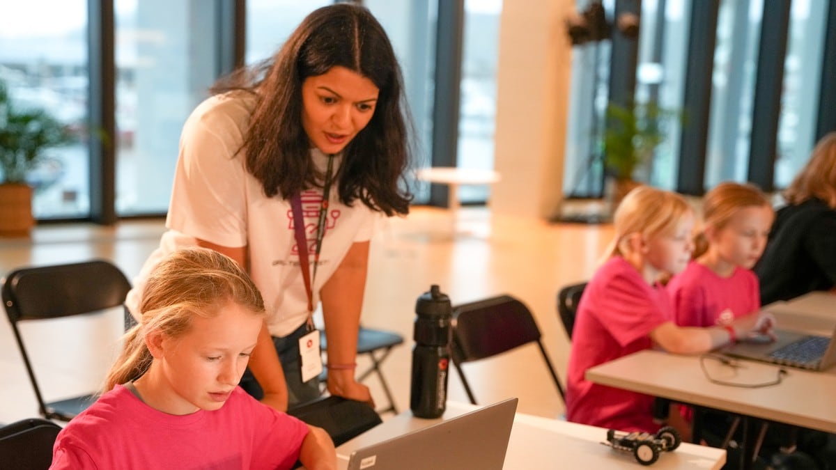 Emmy (30) håper å finne ny kollega der kun jenter har adgang