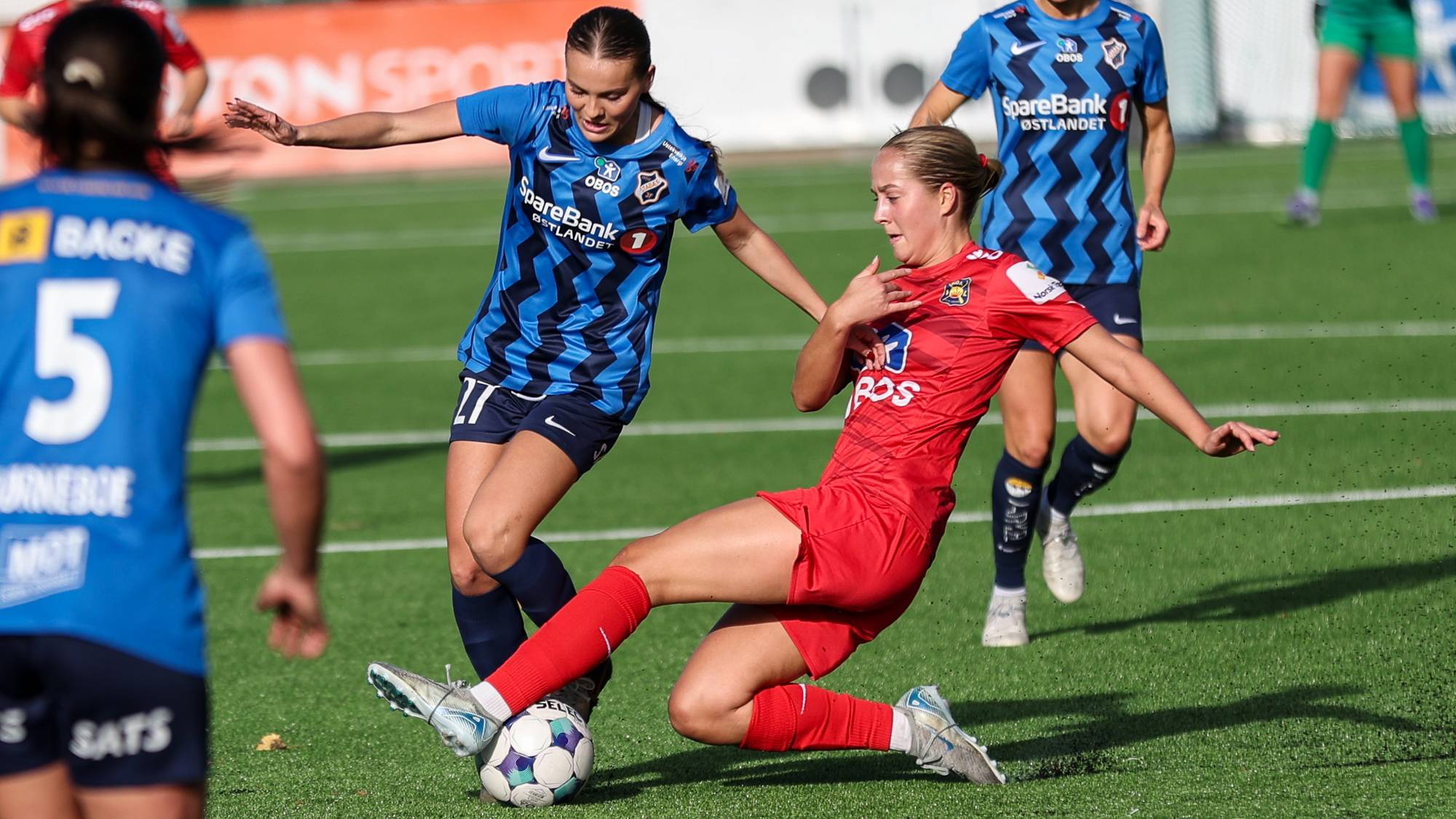 Nora Nøss og Mina Folland