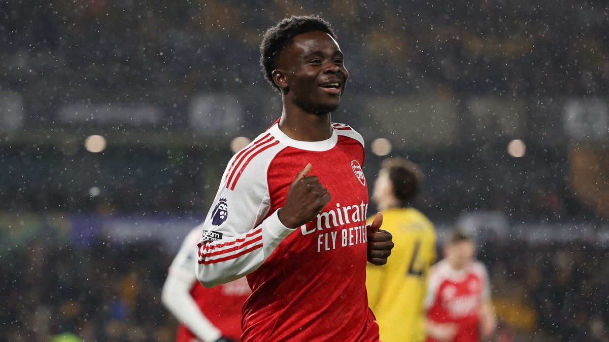 Arsenal bekrefter: Gullkalven Saka forlenger kontrakten