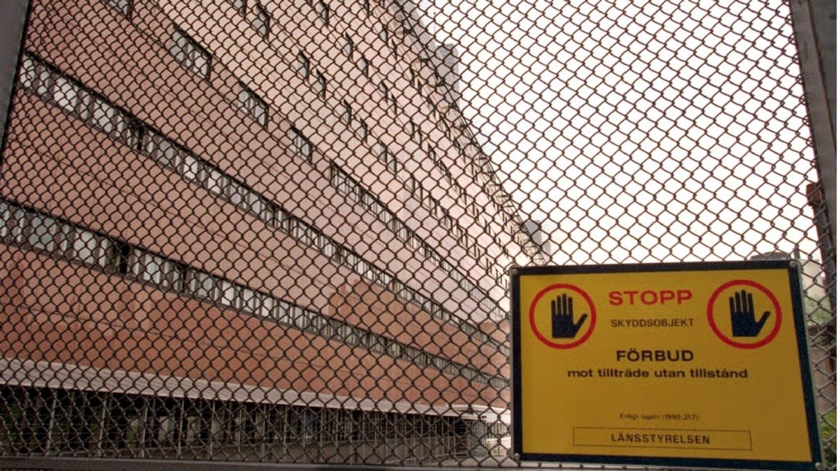 Hundrevis slipper unna fengsel i Sverige