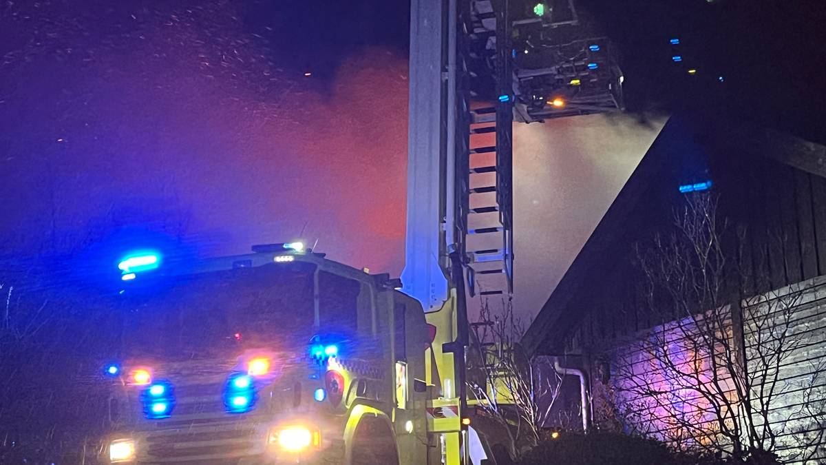Brann i hus i Rogaland: spredningsfaren redusert