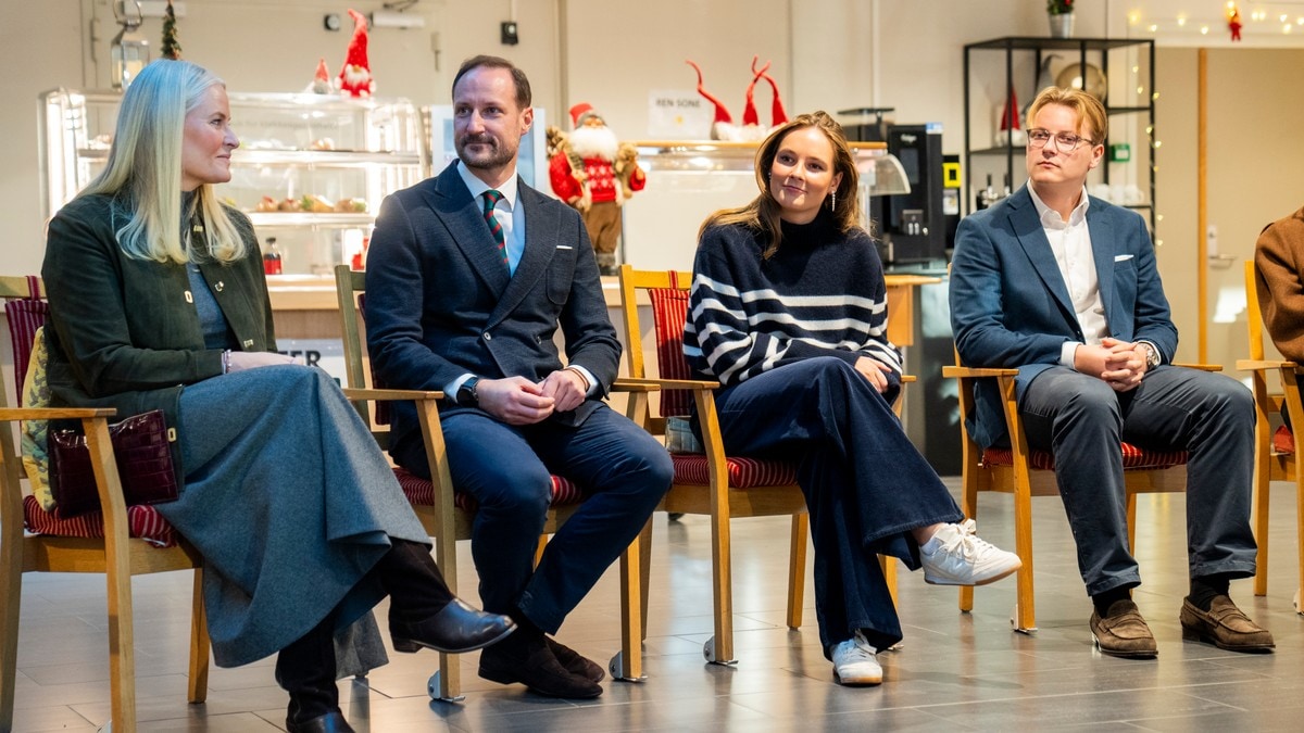 Overrasket i siste liten – kronprinsfamilien stiller på mottakelse