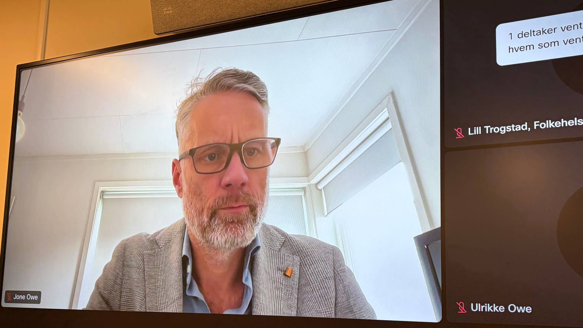 Jone Owe på skjerm i Frostating lagmannsrett