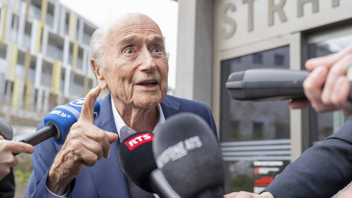 Blatter langer ut mot «solkongen» Infantino: – Fifa er blitt et diktatur!