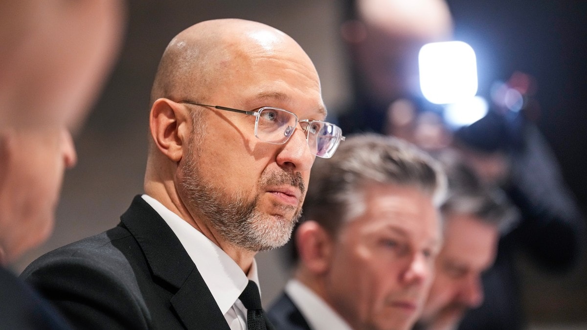 Forsvarsministeren forsvarar unge ukrainarar: – Dei kjem heim att