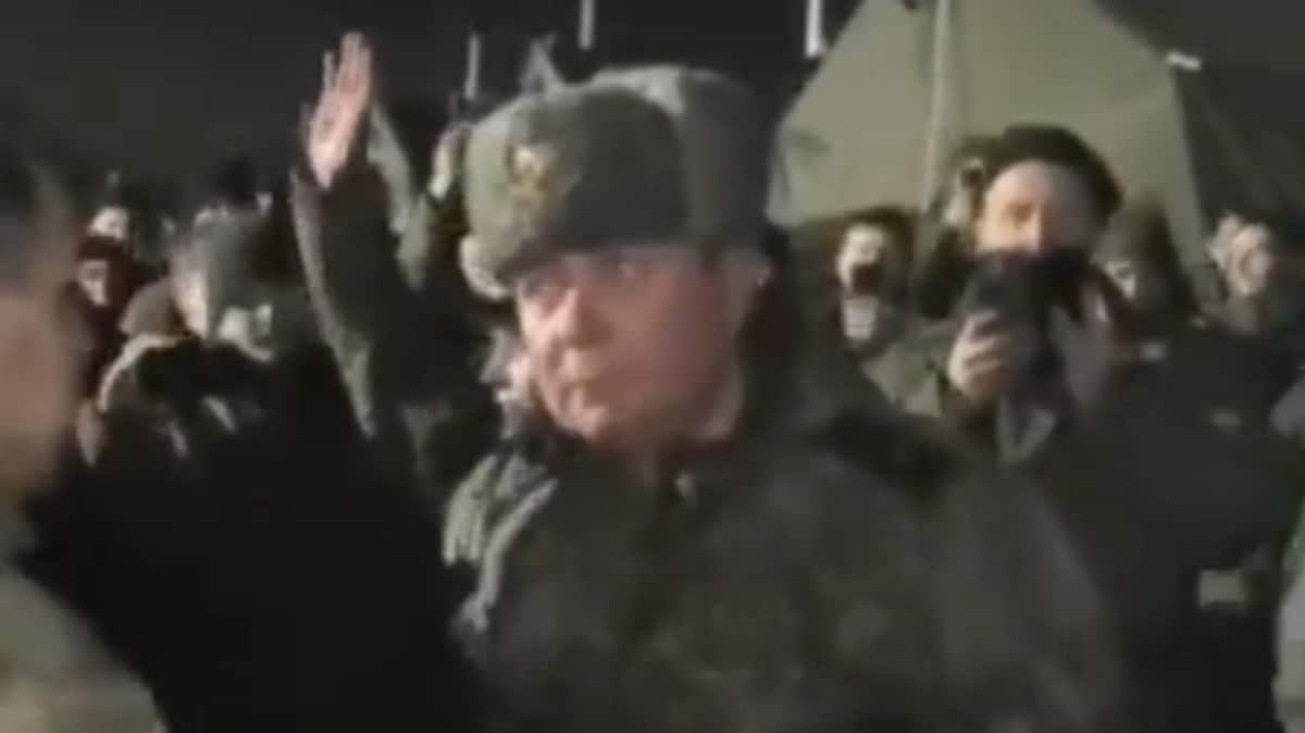 Video skal vise russiske soldater som skjeller ut generalen sin