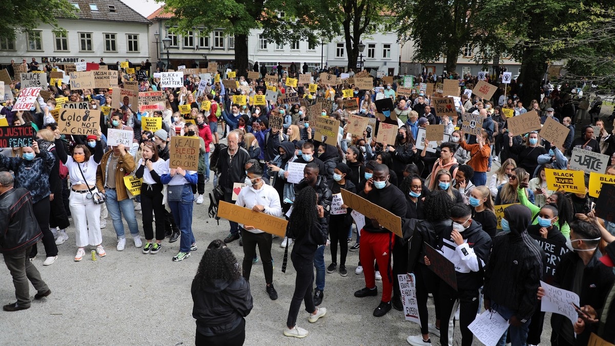 Stor demonstrasjon i Stavanger mot politivold og rasisme