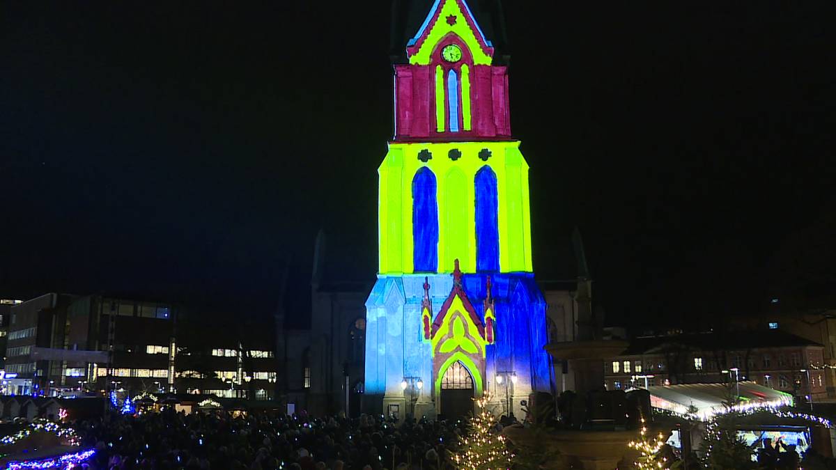 Kan bli siste år med lysshow på kirkeveggen