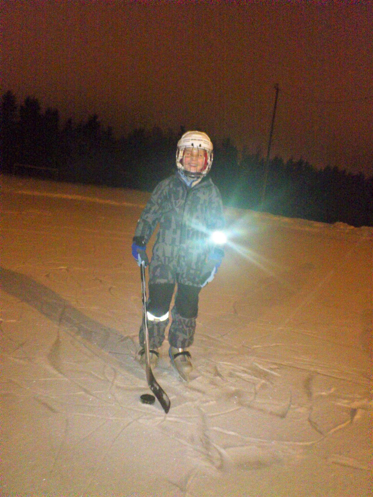 Joakim Visnes, hockey