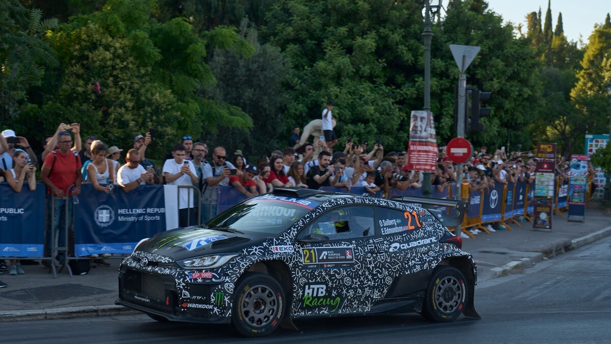 Solberg herjer i Estland – leder før siste dag