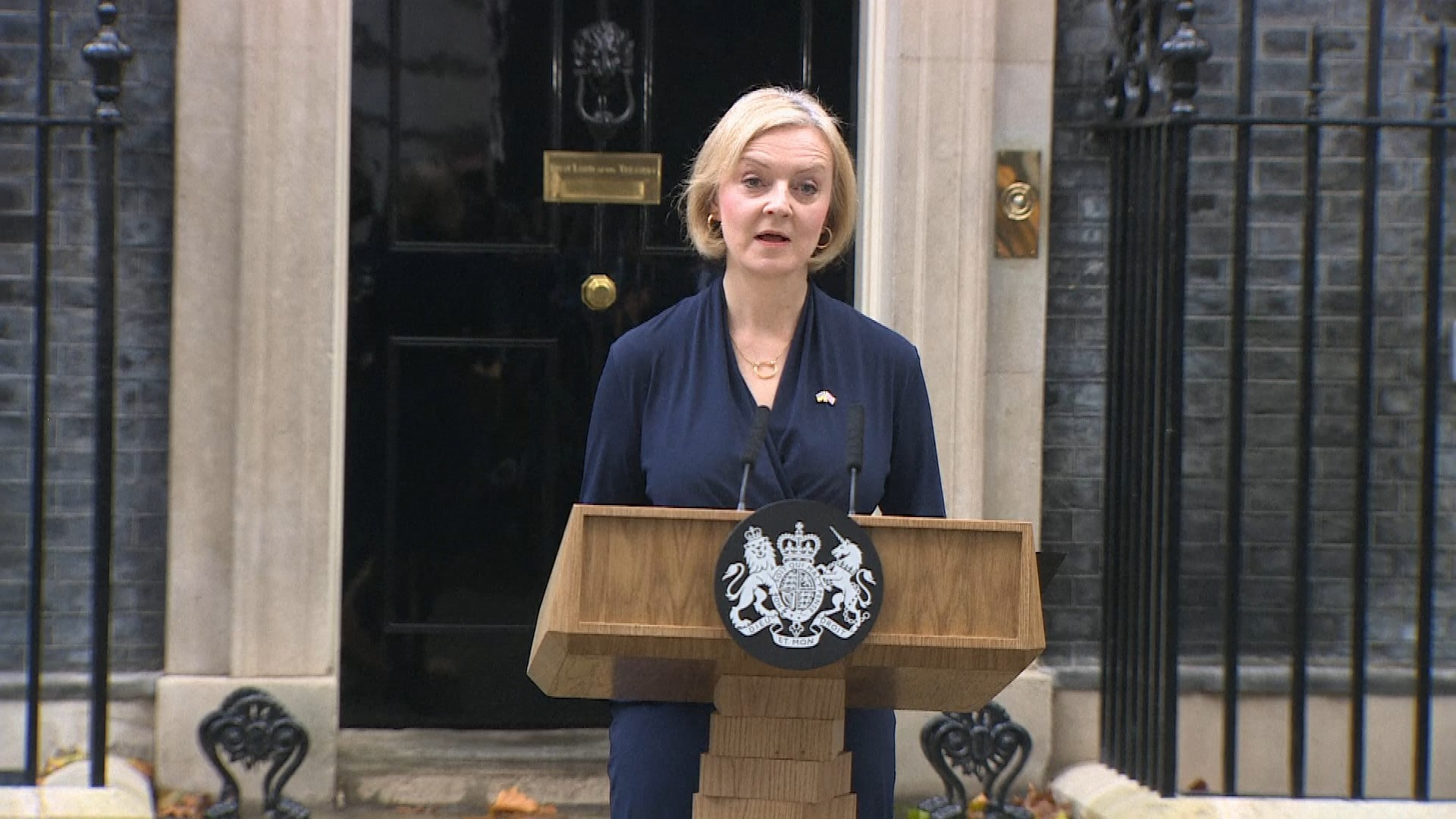 Liz Truss démissionne de son poste de Premier ministre de Grande-Bretagne – NRK Urix – Actualités et documentaires étrangers