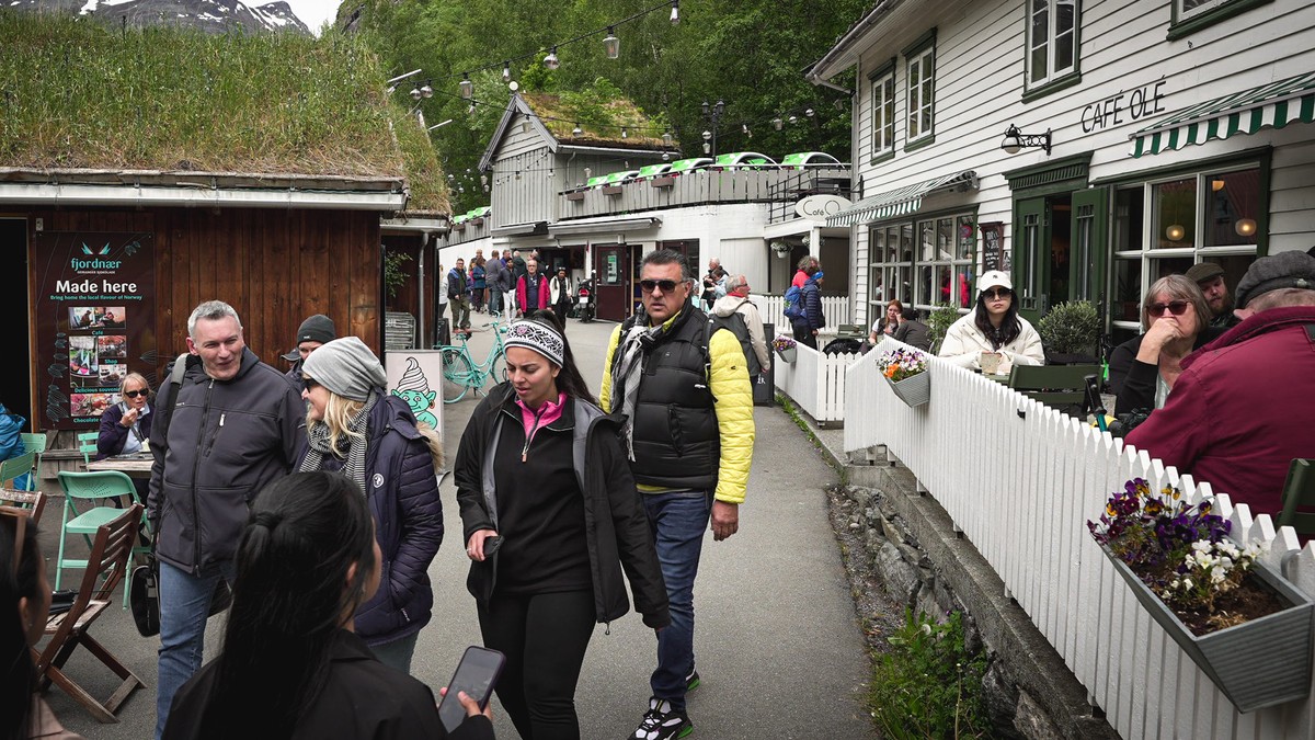 Næringskomiteen foreslår cruiseavgift: Vil skrote regjeringens turistskatt