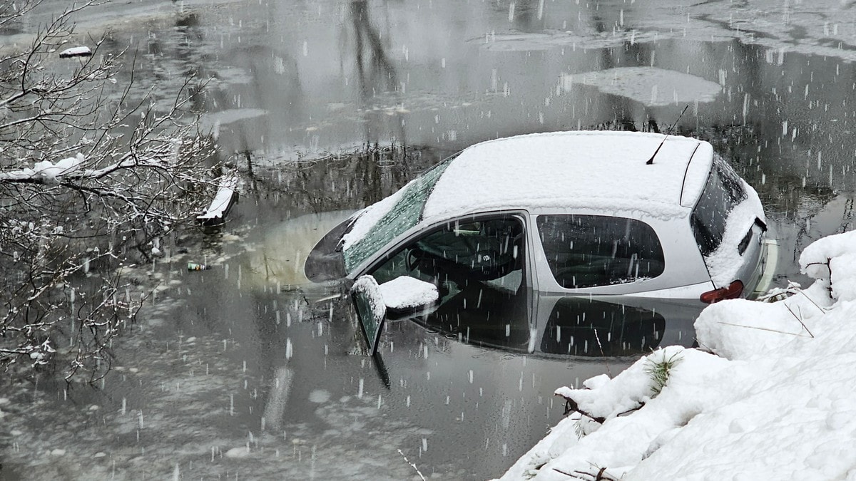 Gult farevarsel: Utfordrende kjøreforhold flere steder