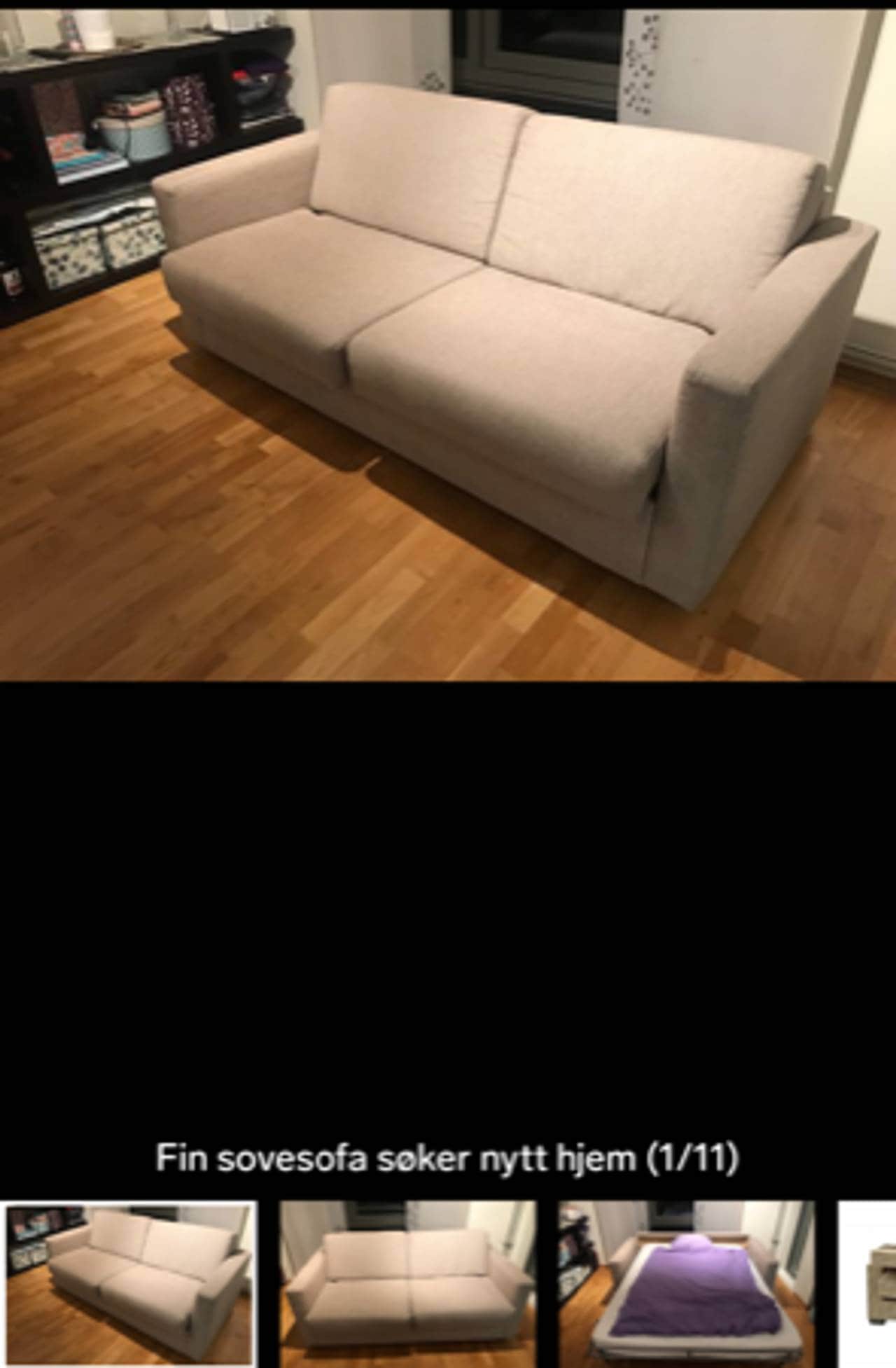 Brun sovesofa i en stue
