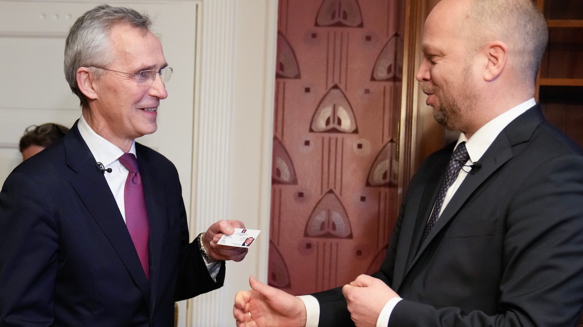 Stoltenberg beroliger Vedum: Avviser at EU kommer til å skattlegge norske bedrifter