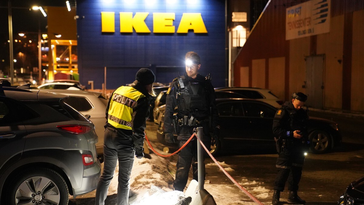 Tidligere straffedømt mann pågrepet med AK-47-gevær etter Ikea-skytingen