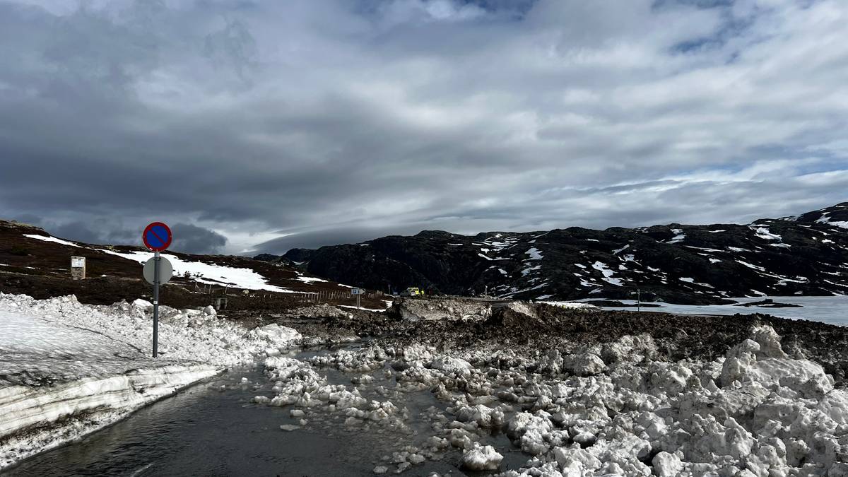 Stort ras over vei ved Gaustatoppen