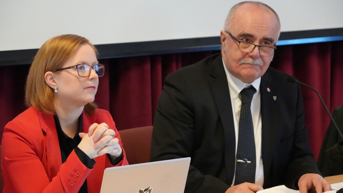 Leirfjord kommune m&aring; overta gigantl&aring;n