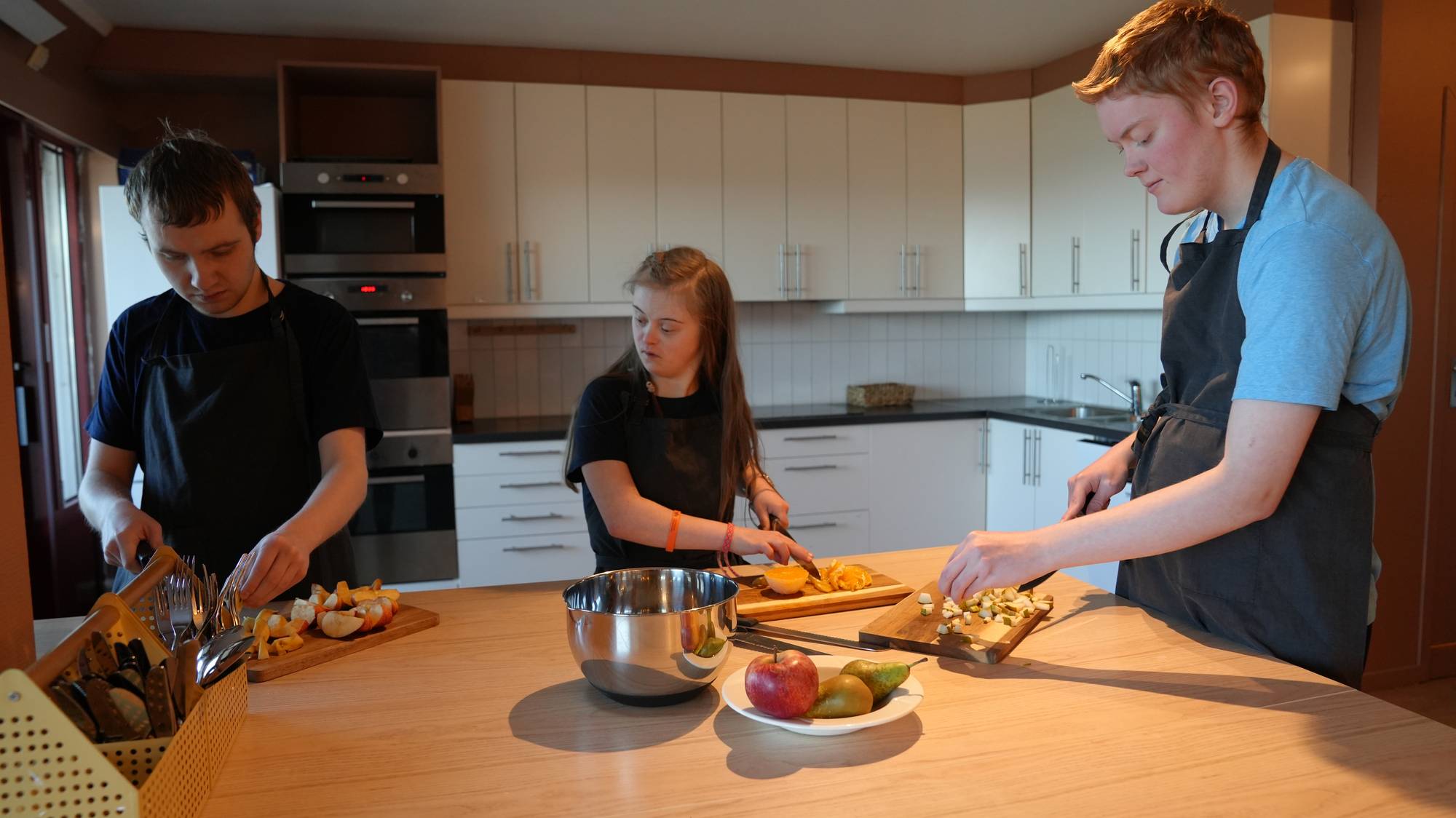 På kjøkenet på Sunnmøre Folkehøgskule