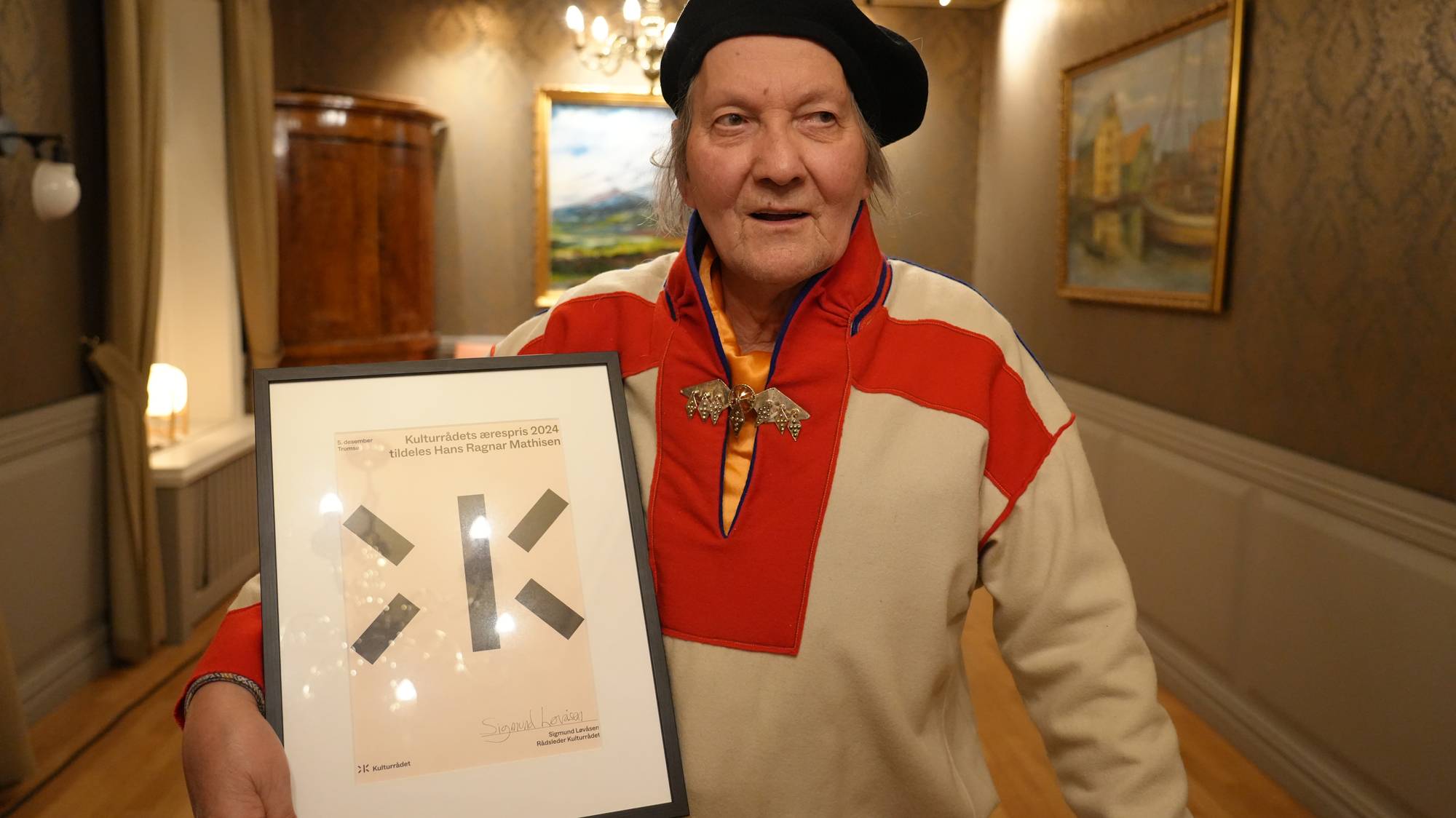 Hans Ragnar Mathisen feirer 50 år siden første separatutstilling – NRK ...