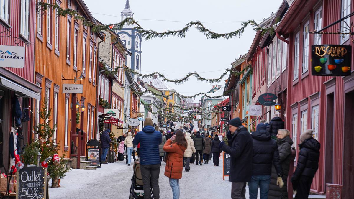 Julemarked på Røros – NRK Sápmi - samiske nyheter, kultur og underholdning