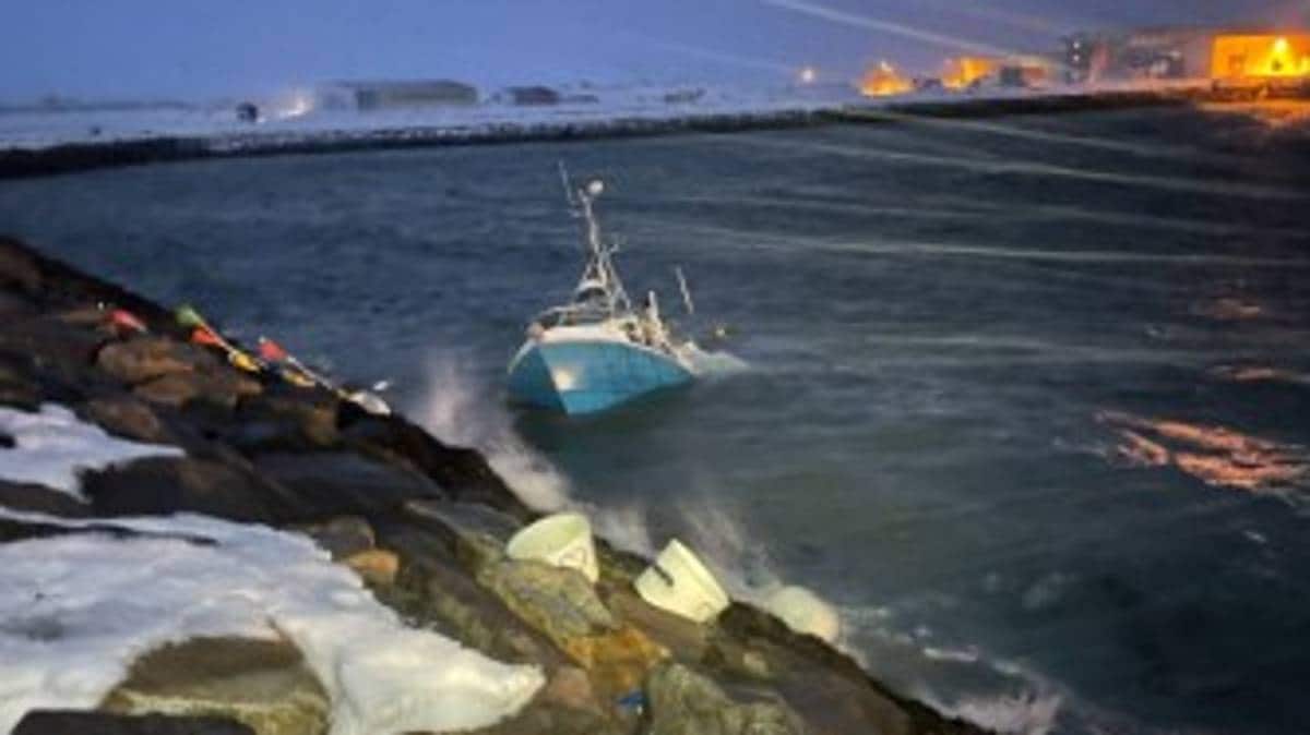 Uværet herjet med båter og biler i Vardø: – Det har vært helt ekstremt