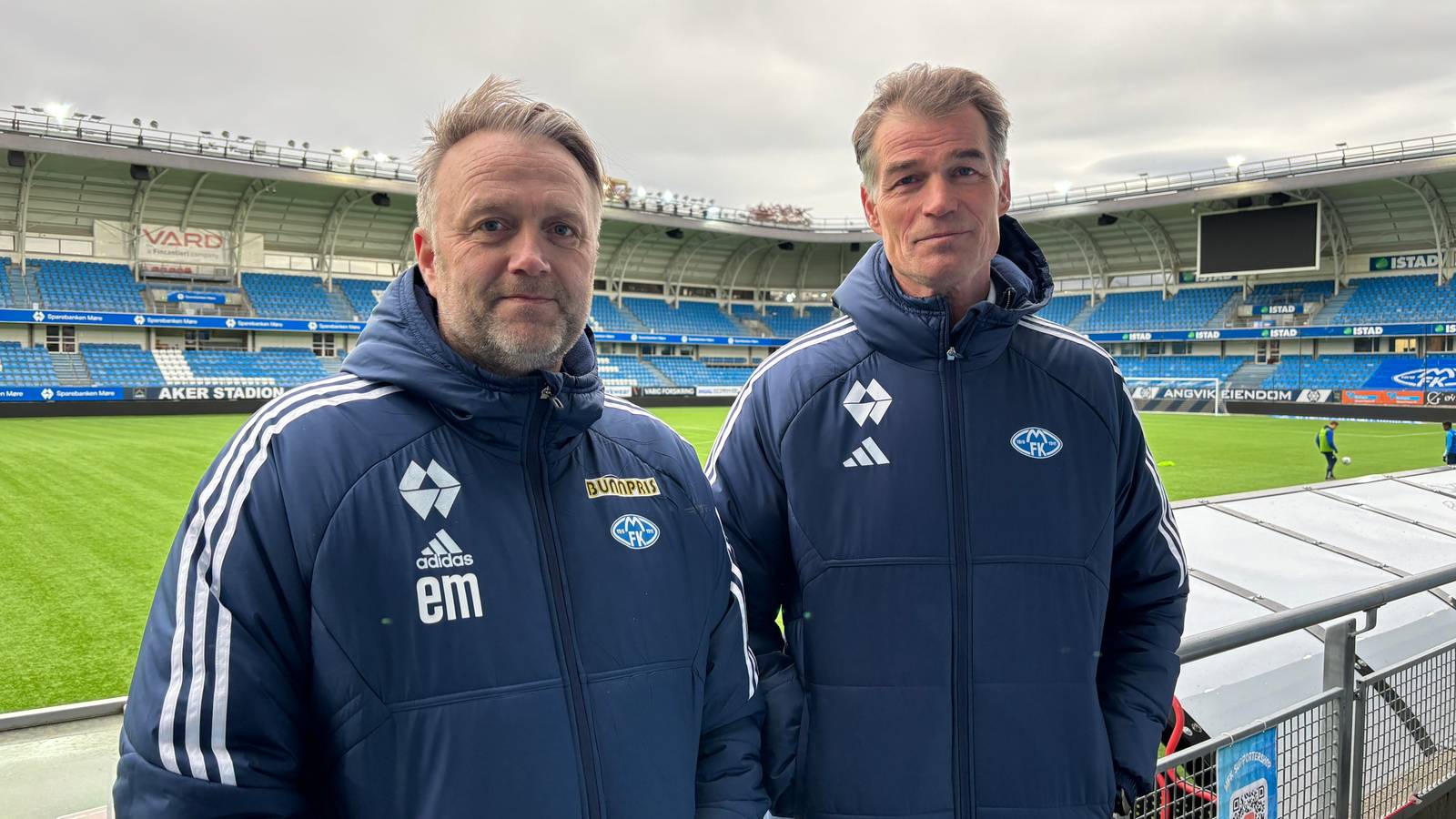 Molde supporter Odd Erik Skavold Lystad Mener Trener Erling Moe B r molde-supporter-odd-erik-skavold-lystad-mener-trener-erling-moe-b-r
