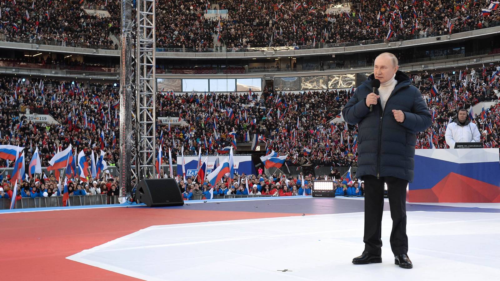 Пуховик Путина В Лужниках Фото И Цена