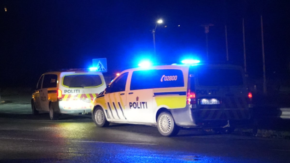 En person til sykehus etter alvorlig trailerulykke i Rana