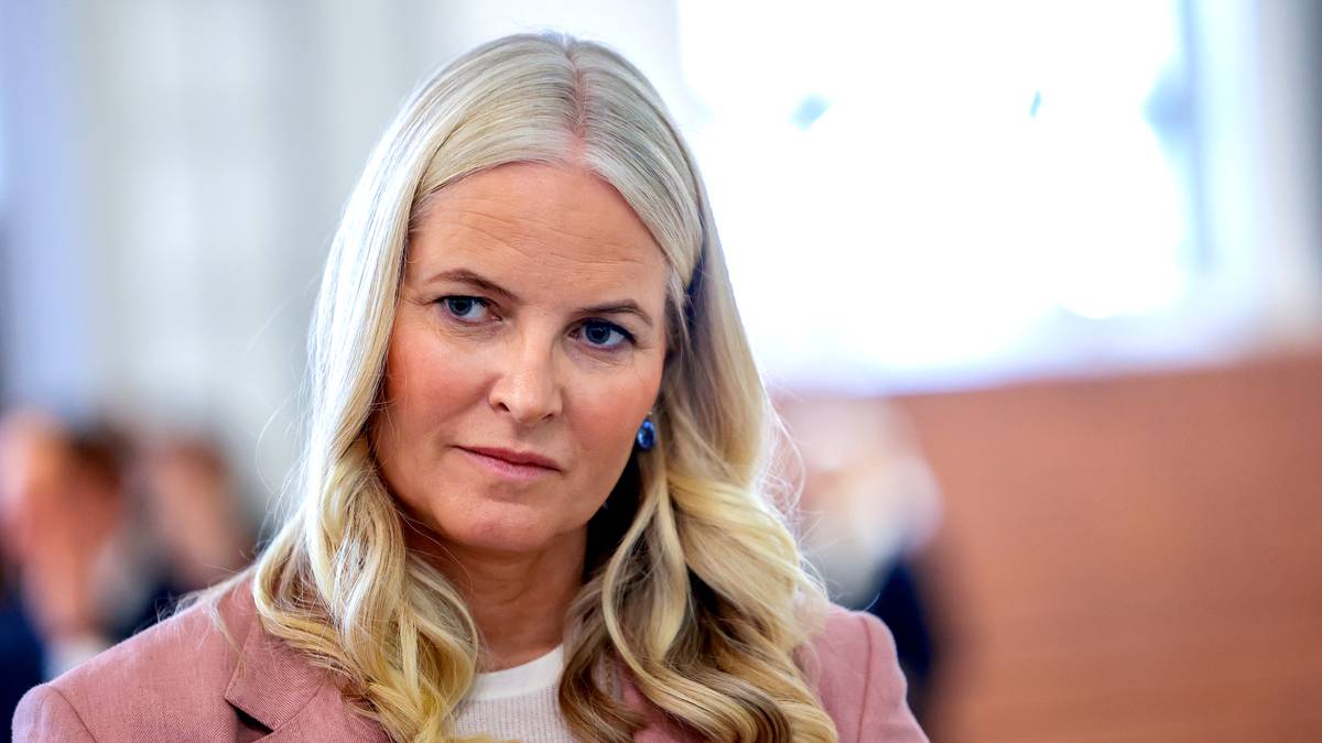 VG: Kronprinsesse Mette Marit om Epstein-kontakt: – Rett og slett flaut