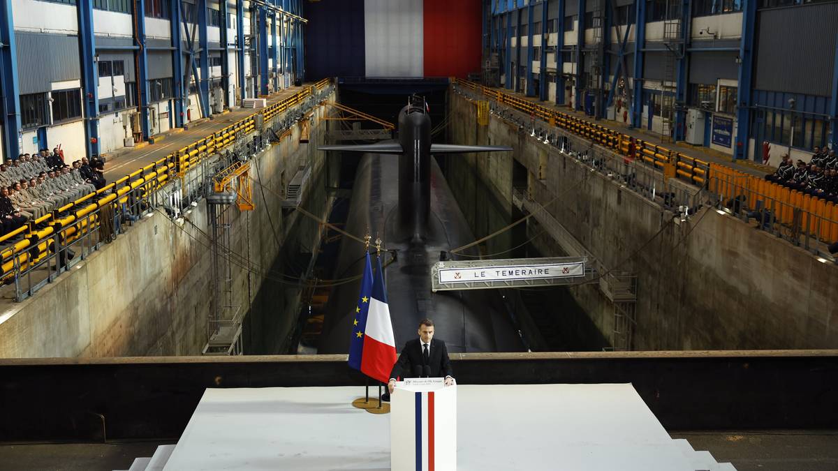 Macron åpner for atomvåpen hos allierte – Norge på gjerdet