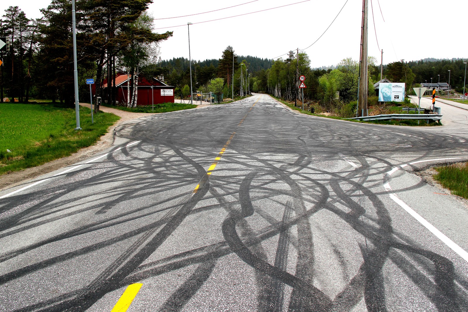 ZQp3jiVOIWWrnJ9_C3mRAgzxaXoTGgd1cX77ShbAuYZQ